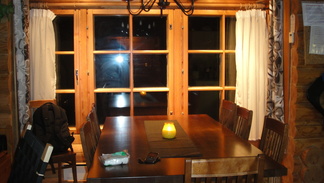 Uudistettu ruokailutila