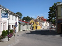 Katu Haapsalun keskustassa lähellä linnaa