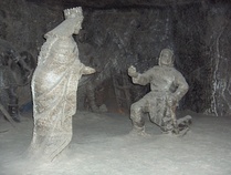 Suolakaivoksen patsaita